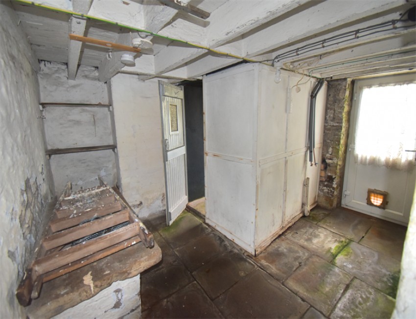 Images for Yeardsley Lane, Furness Vale, High Peak