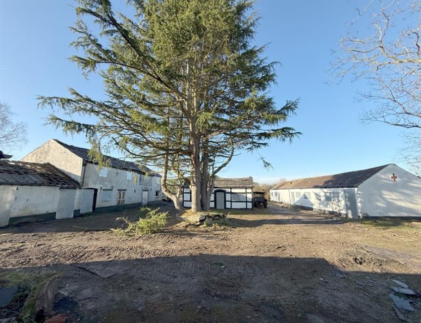 Images for Keepers Cottage, Walnut Tree Farm, Chester Road, Woodford