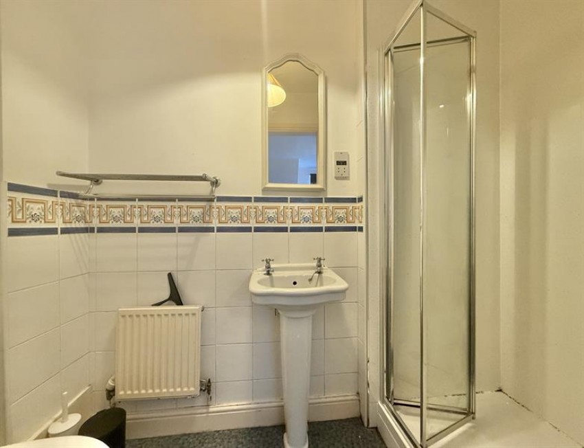 Images for 27 Pencarrow Close, Didsbury