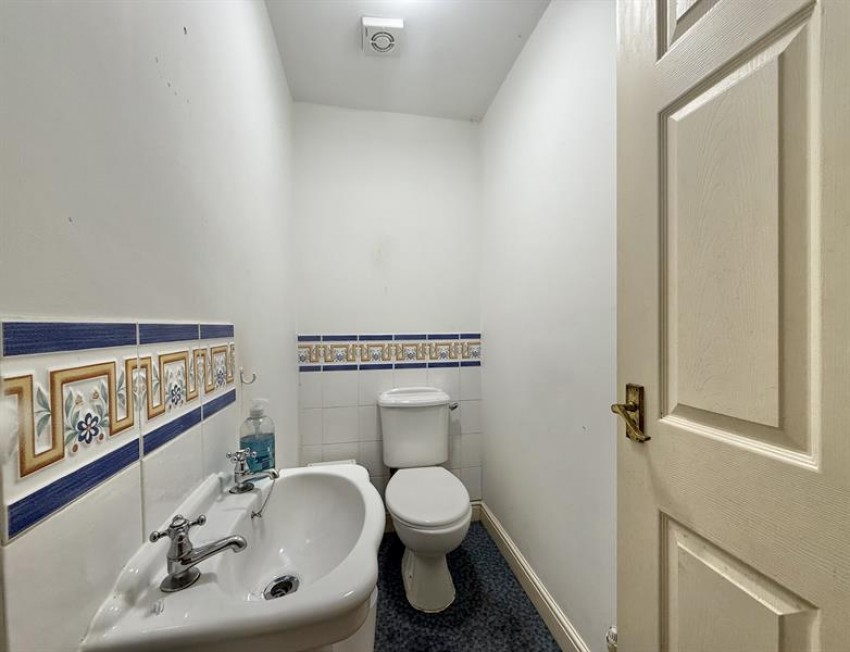 Images for 27 Pencarrow Close, Didsbury