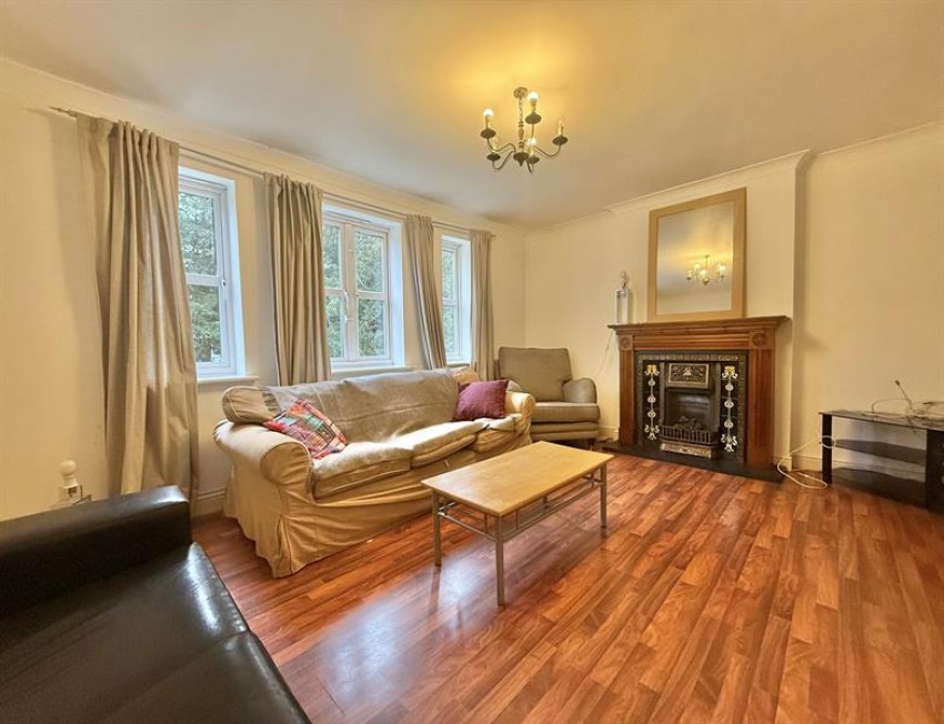 Images for 27 Pencarrow Close, Didsbury