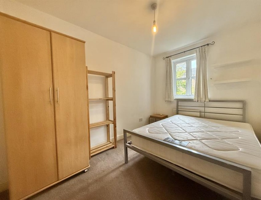 Images for 27 Pencarrow Close, Didsbury