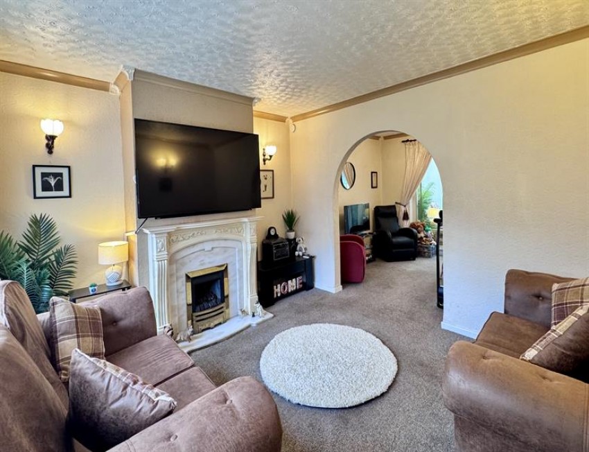 Images for Littlebrook Close, Hadfield, Glossop