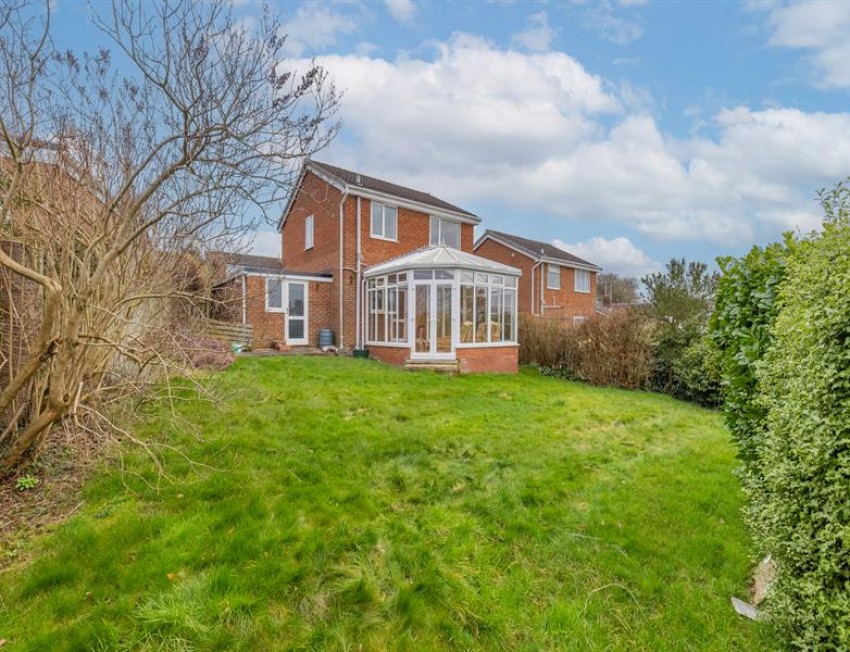 Images for Chain free property with great potential on North Brook Road