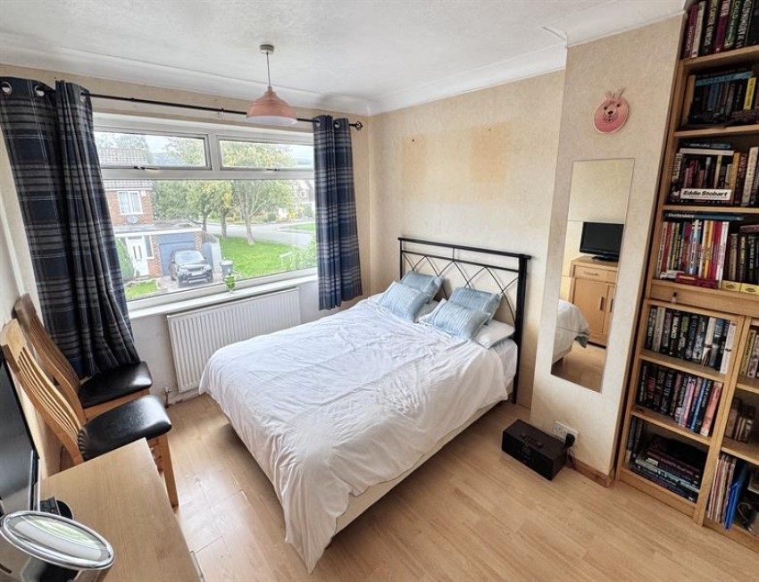 Images for Lower Barn Road, Hadfield, Glossop