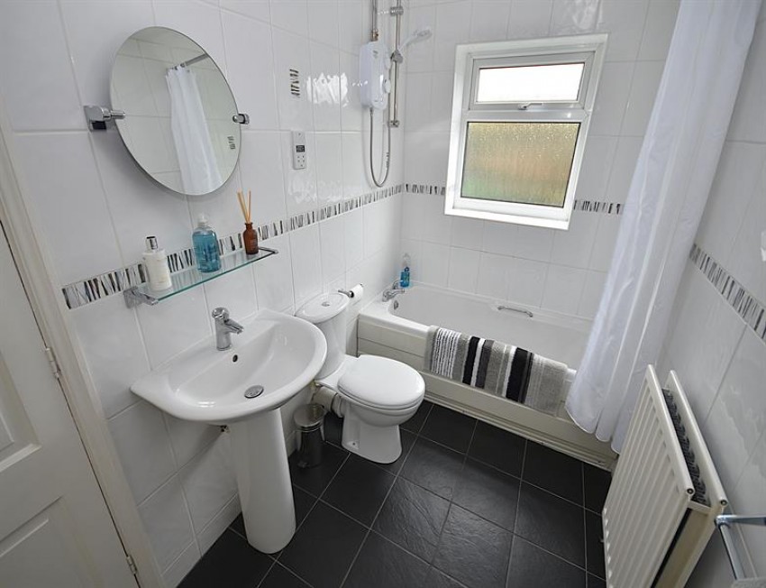 Images for Gleneagles Drive, Tytherington