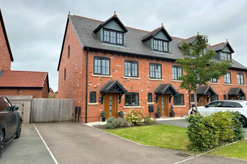 Holly Close, Holmes Chapel