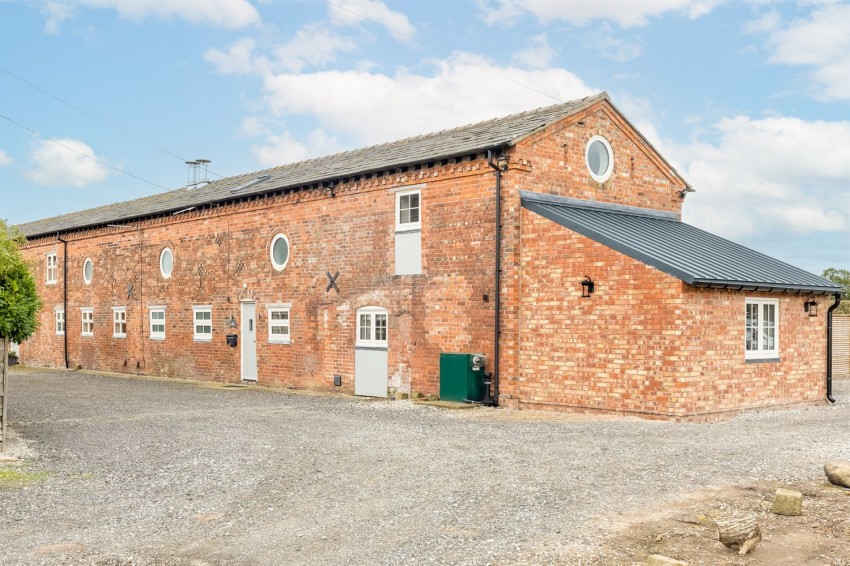 Images for Daisy Bank Farm, Top Farm Lane, Winsford Road, Cholmondeston