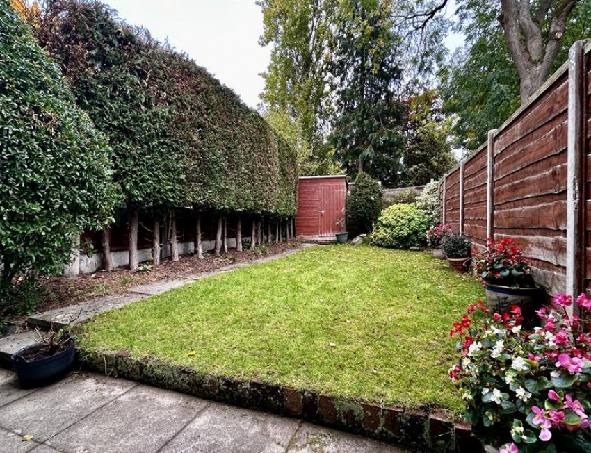 Images for Chorlton Drive, Cheadle