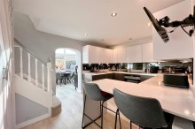 Images for London Road South, Poynton