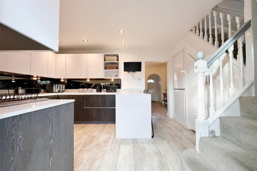 Images for London Road South, Poynton