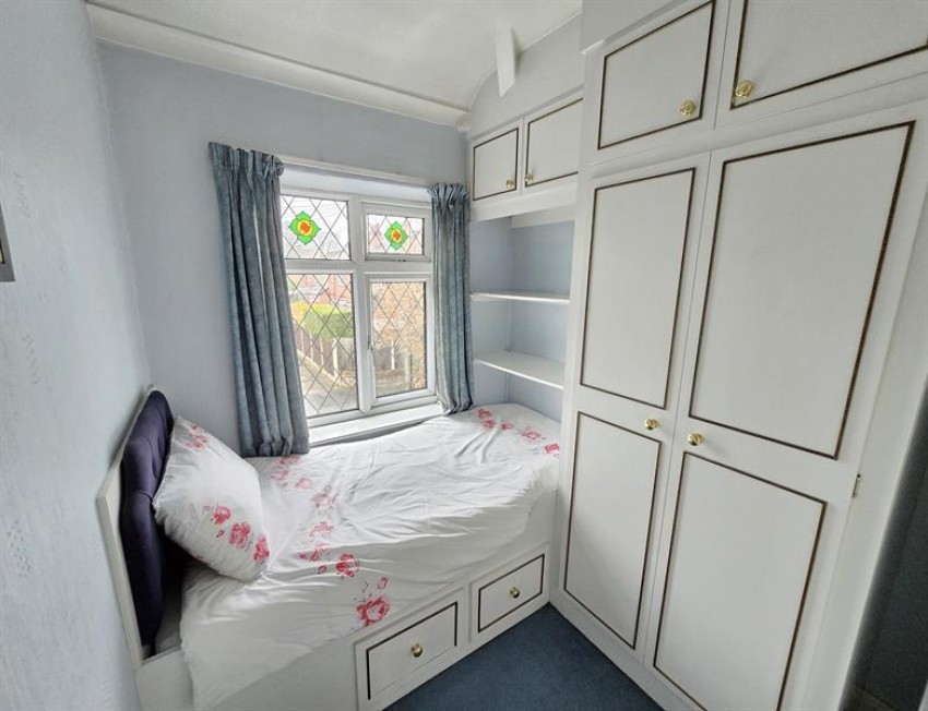 Images for Rosslyn Grove, Timperley, Altrincham