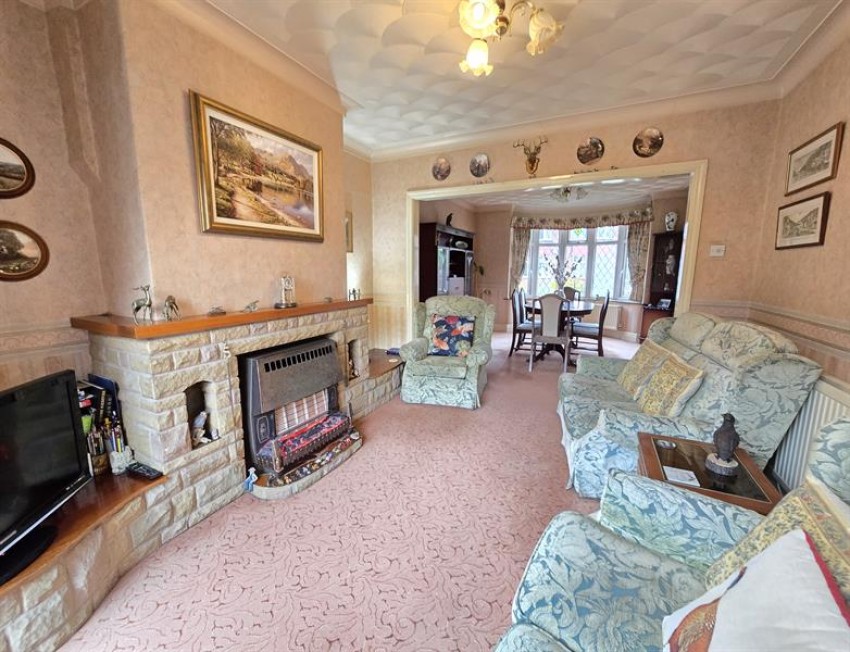 Images for Rosslyn Grove, Timperley, Altrincham