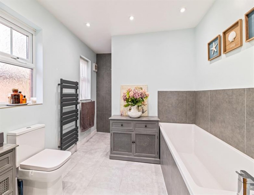 Images for Kingsway, Frodsham