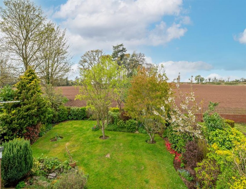 Images for Long Looms, Great Barrow, Chester
