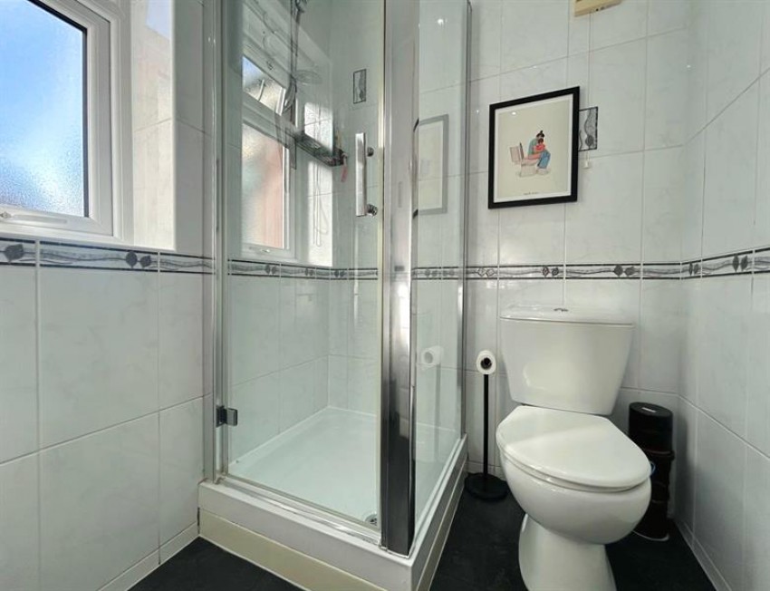 Images for Stoneleigh Avenue, Sale