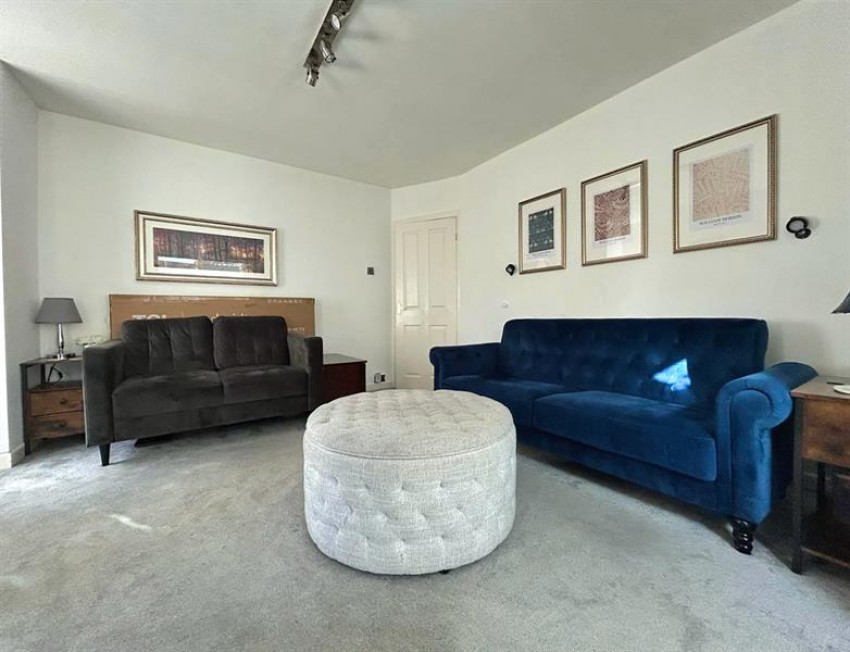 Images for Stoneleigh Avenue, Sale