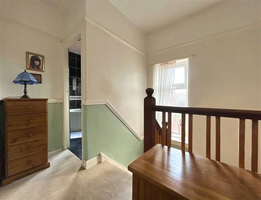 Images for Barnfield Crescent, Sale