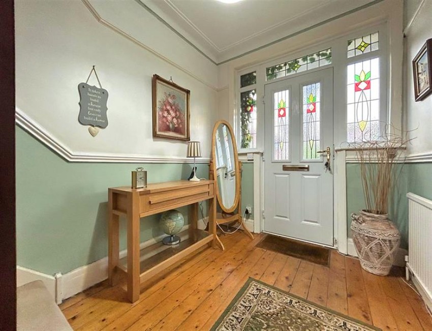 Images for Barnfield Crescent, Sale