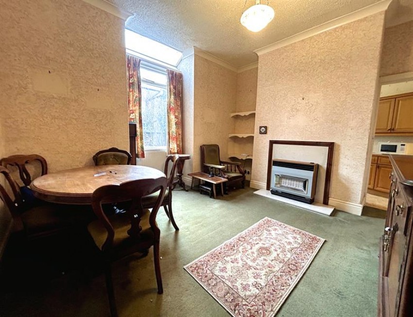 Images for Hazel Avenue, Sale