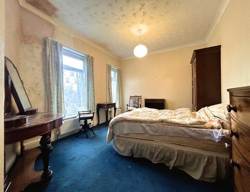 Images for Hazel Avenue, Sale