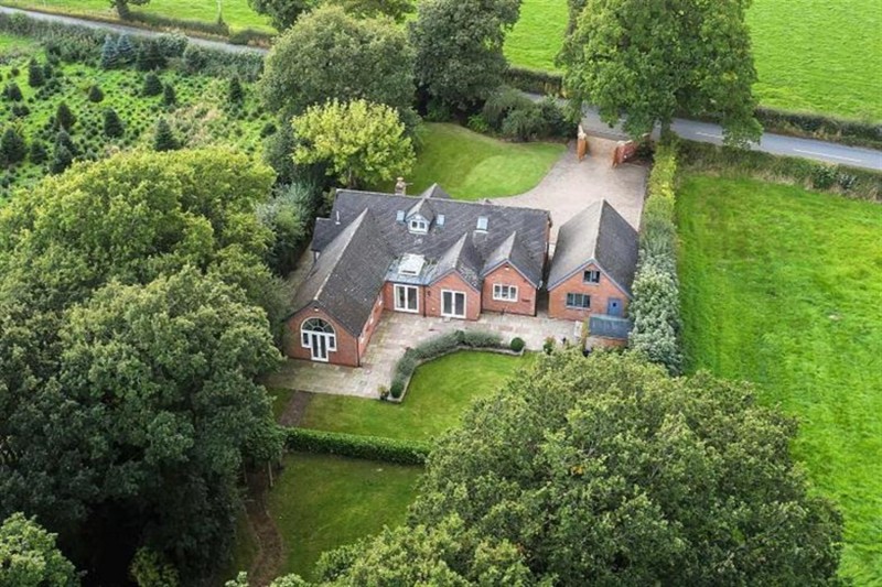 High Legh Road, Lymm