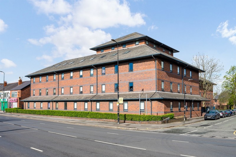 One Park Avenue, Sale