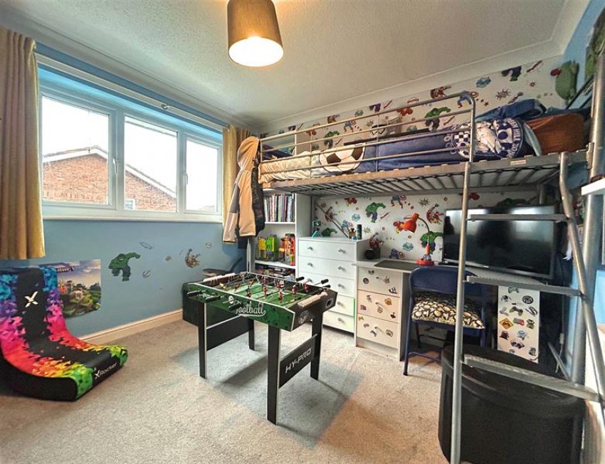 Images for Larchwood Close, Sale