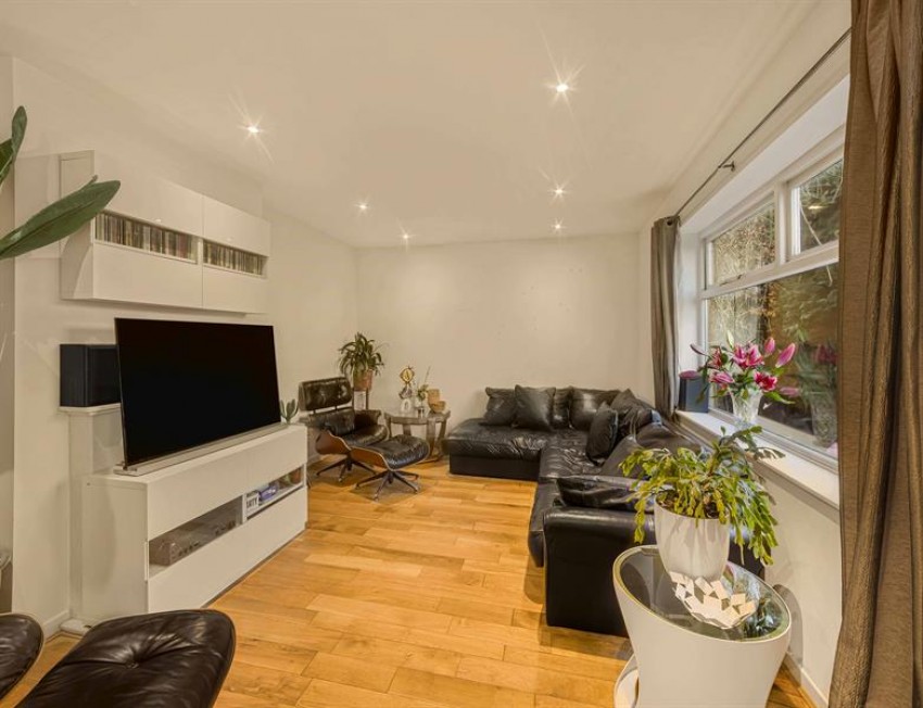 Images for Croft Close, Hale Barns