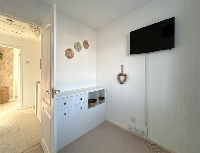 Images for Sandown Crescent, Cuddington, Northwich