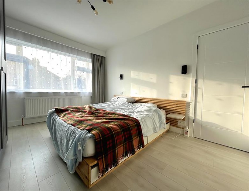 Images for Woodville Drive, Sale