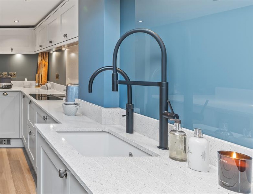 Images for Bates Lane, Helsby, Frodsham