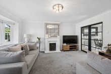 Images for Carnegie Close, Sale, M33