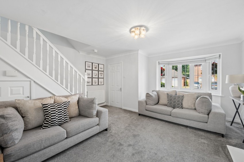 Images for Carnegie Close, Sale, M33