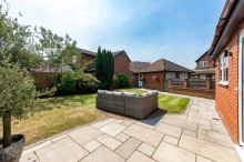 Images for Carnegie Close, Sale, M33