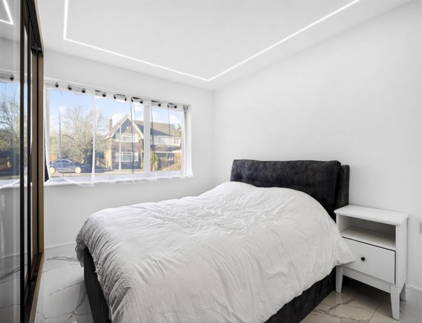 Images for Milverton Drive, Bramhall