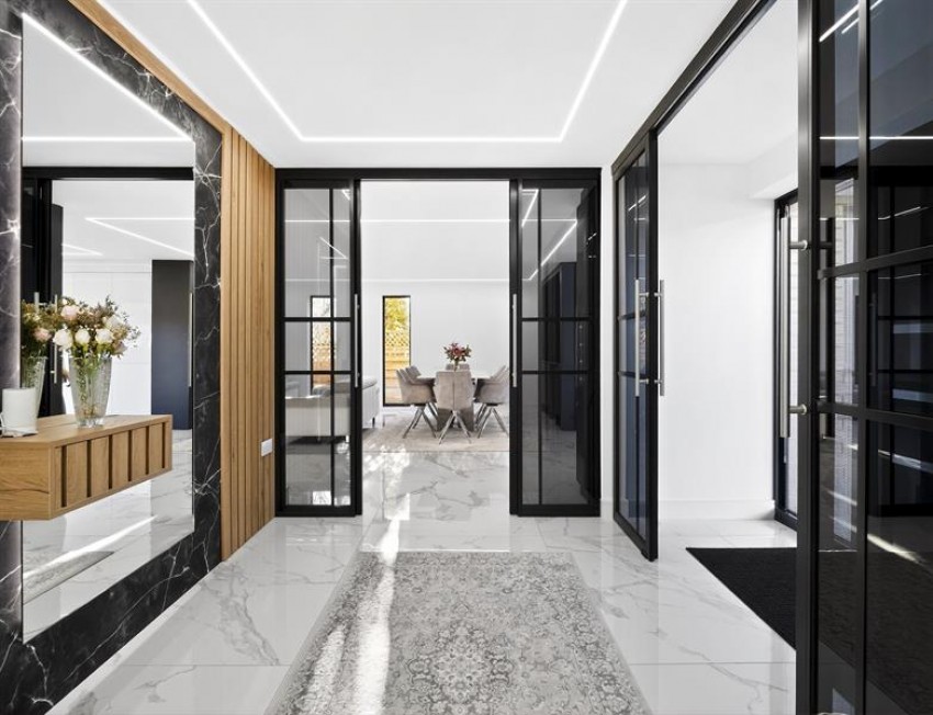 Images for Milverton Drive, Bramhall