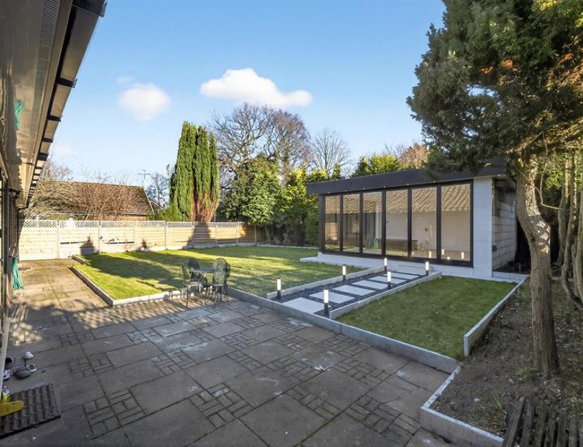 Images for Milverton Drive, Bramhall