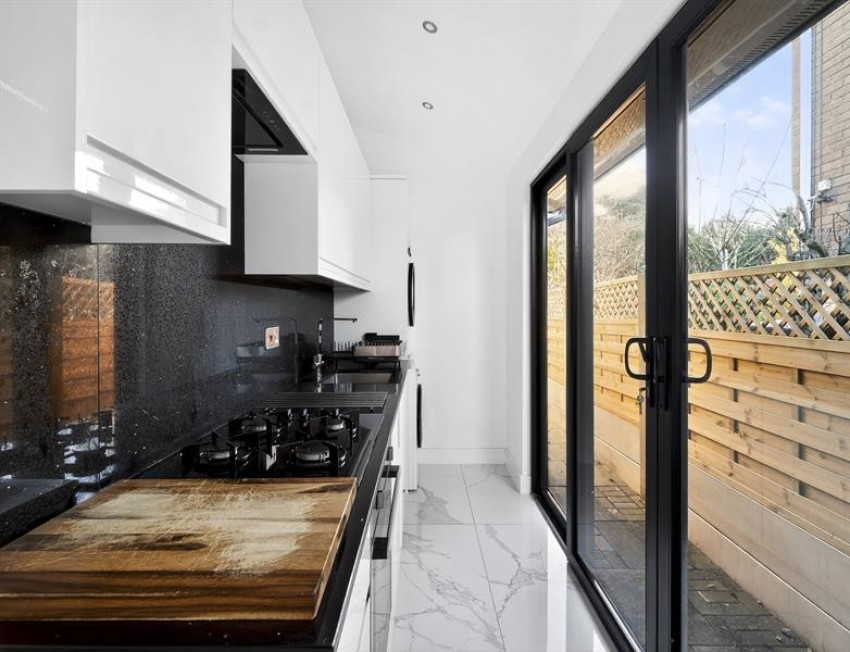 Images for Milverton Drive, Bramhall