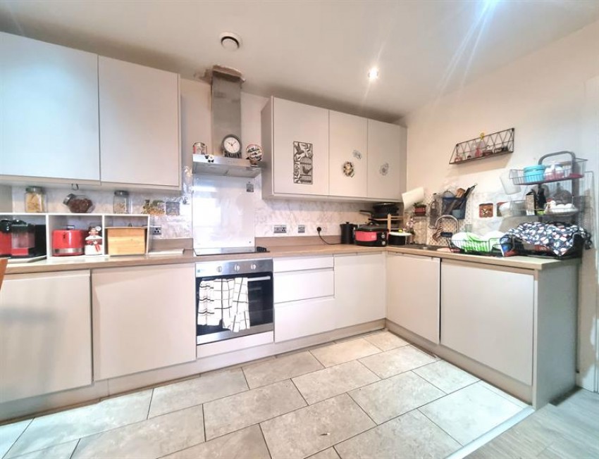 Images for Maple Court 145-14, Cross Street, Cross Street, Sale