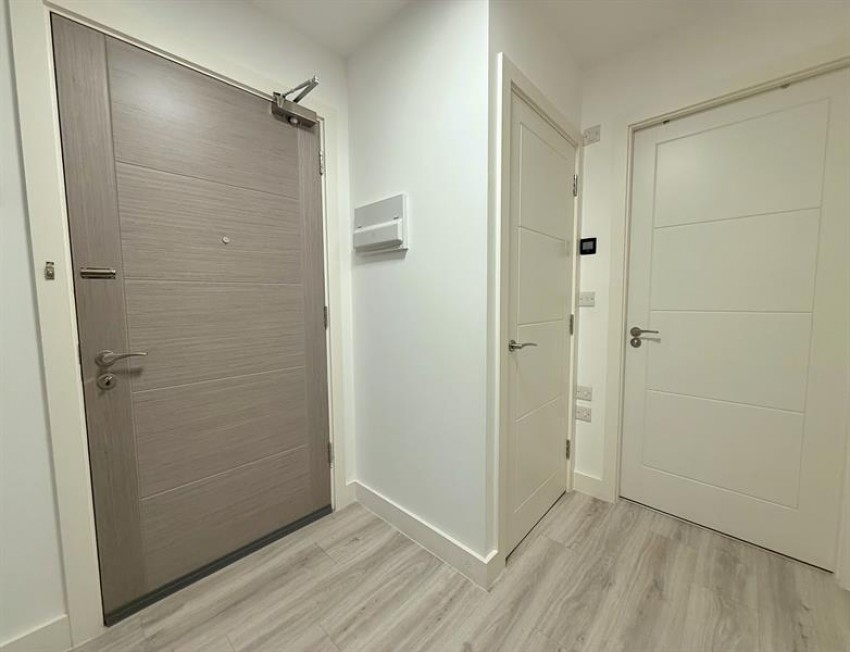 Images for Park Avenue, Sale