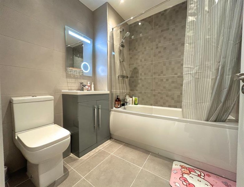 Images for Park Avenue, Sale