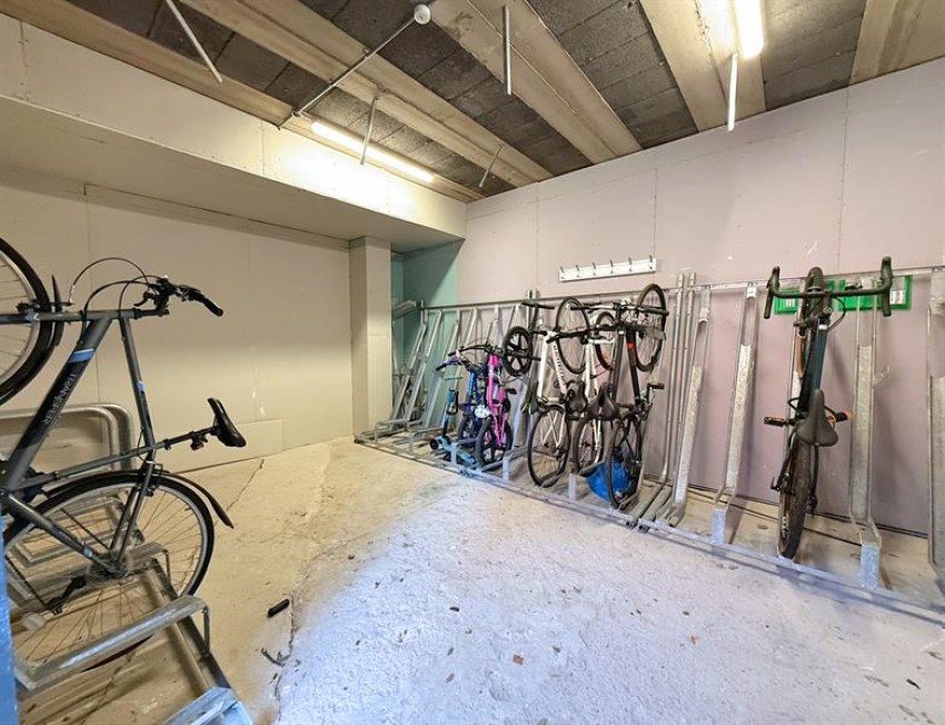 Images for Park Avenue, Sale