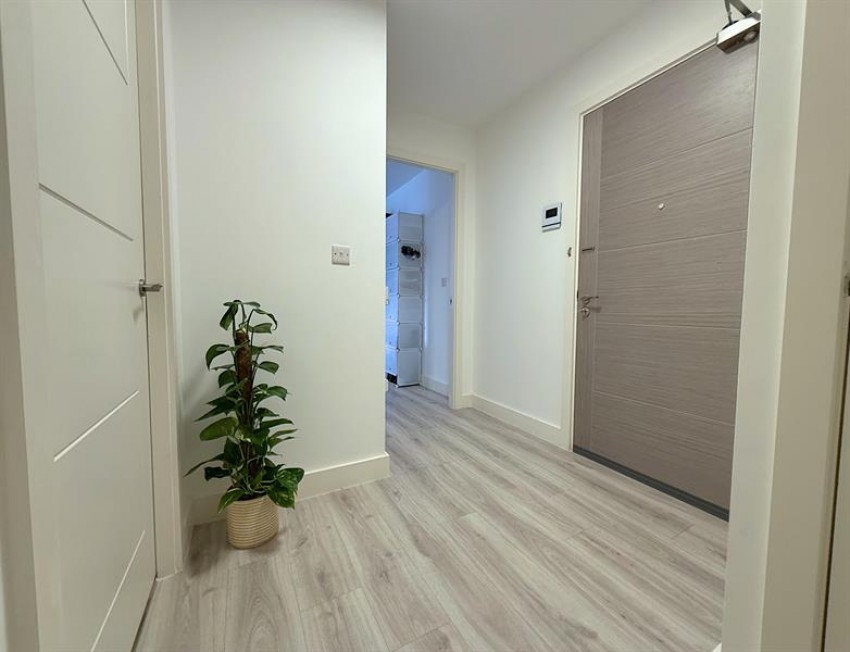 Images for Park Avenue, Sale