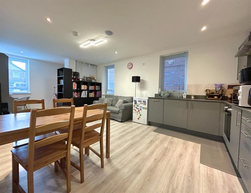 Images for Park Avenue, Sale