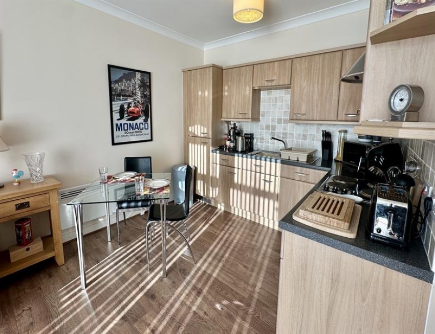Images for Lauriston Close, Sharston