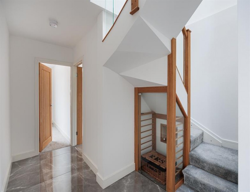 Images for 2988 square feet of contemporary quality in Delamere