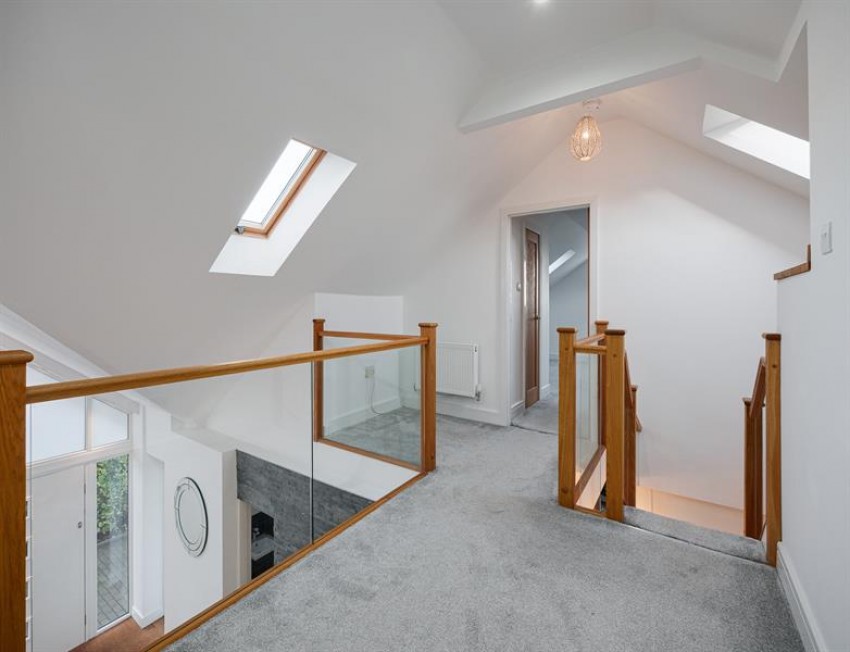 Images for 2988 square feet of contemporary quality in Delamere