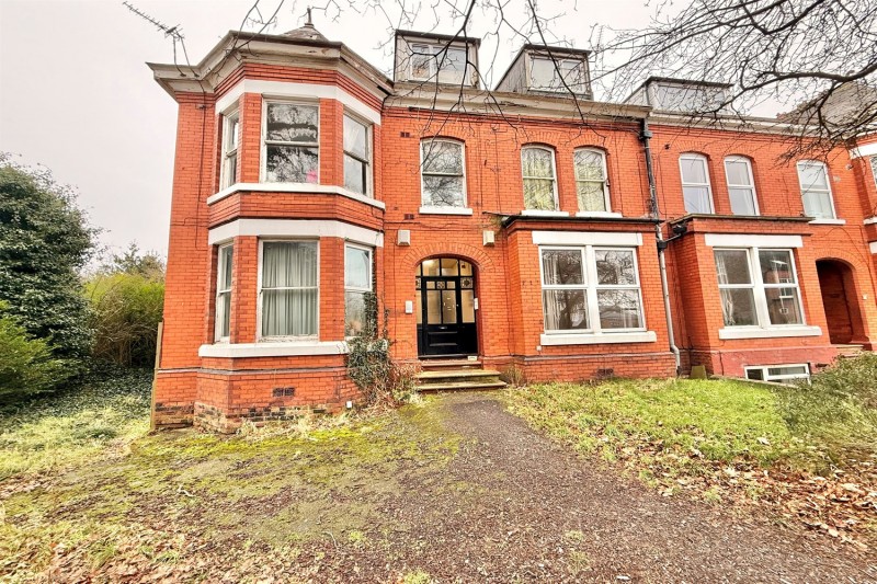 Melrose Avenue, Sale