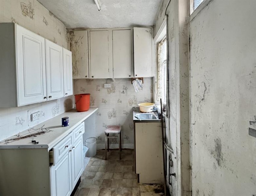 Images for Primrose Crescent, Glossop